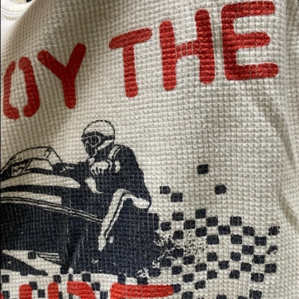 Gap Enjoy the Ride snowmobile graphic thermal top xl kids